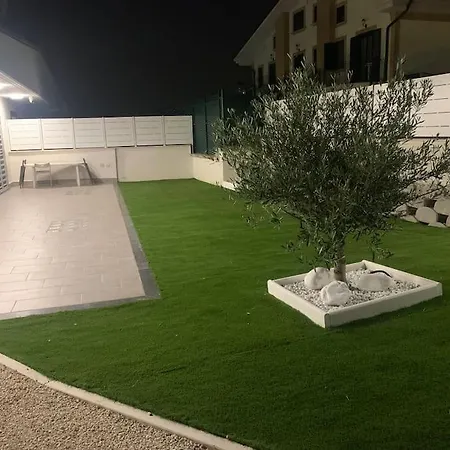 Villa Marco Simone Villa