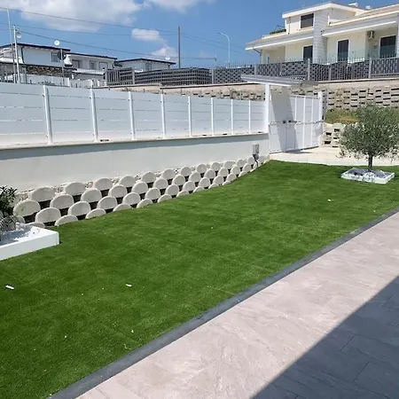 Villa Marco Simone * Marco Simone