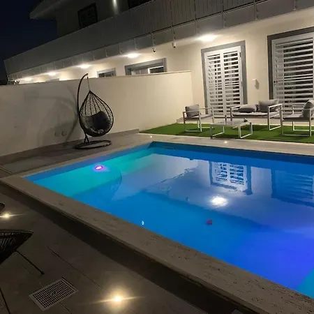 Villa Marco Simone Villa *