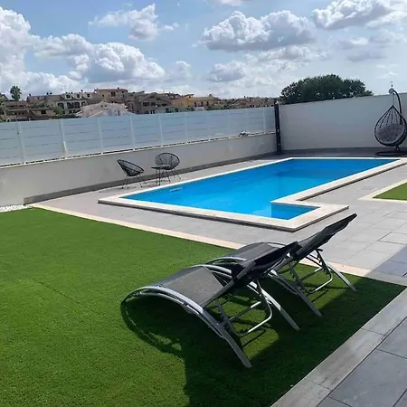 Villa Villa Marco Simone Marco Simone